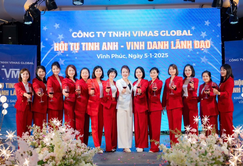 vinh-danh-cuoi-nam-hoi-tu-tinh-anh-tu-cong-ty-vimas